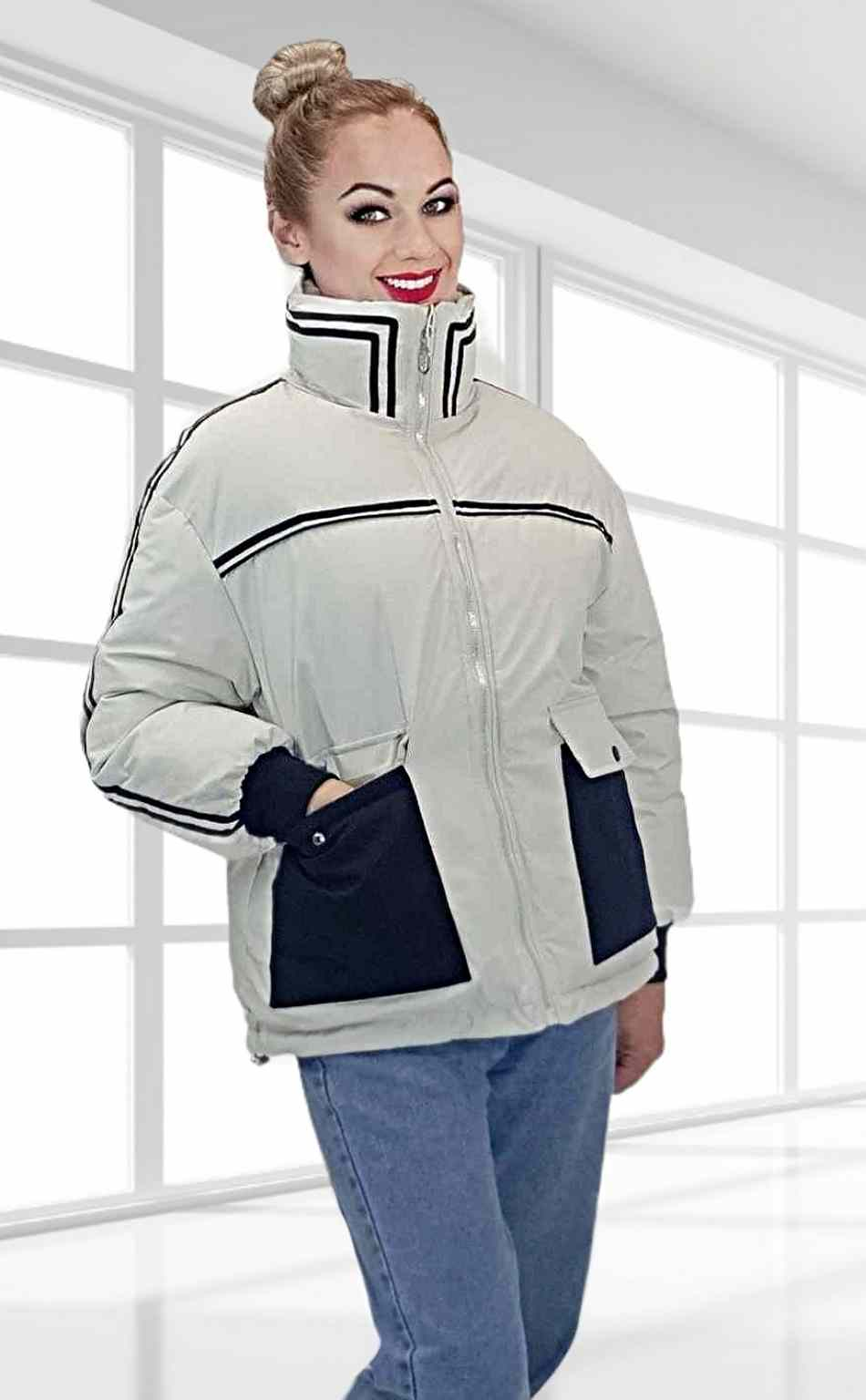 Куртка женская с накладными карманами